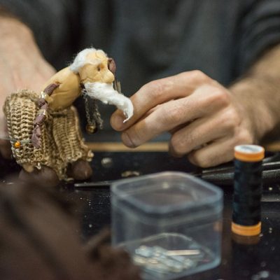 Criação e confecção de Bonecos em Miniatura - foto: Fábio Zambom